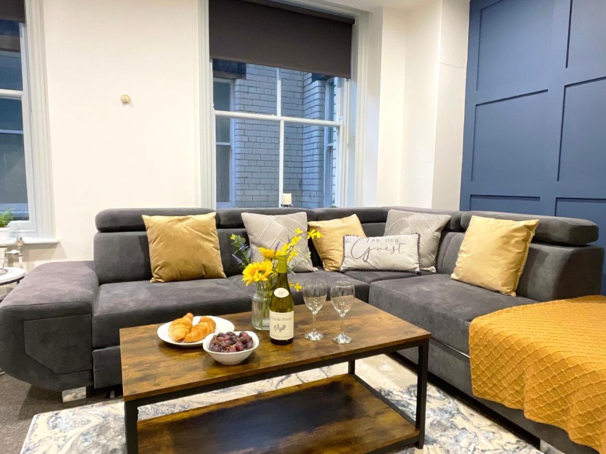 Central Penthouse By Hnfc Stays นิวคาสเซิล อะพอน ไทน์ ภายนอก รูปภาพ